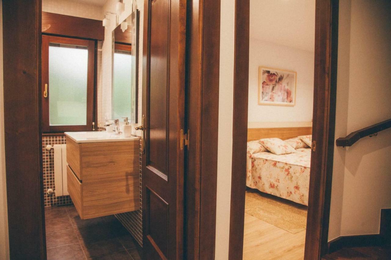 La Casina Apartman Onís Kültér fotó