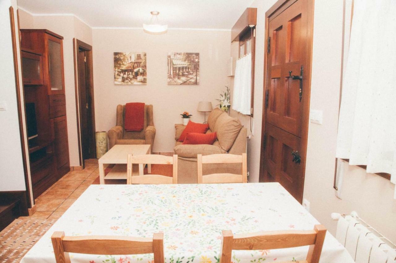 La Casina Apartman Onís Kültér fotó